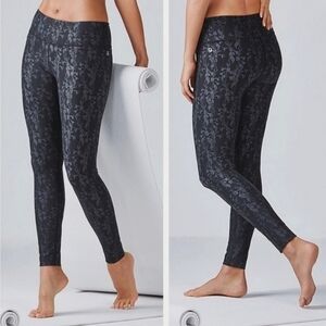 Fabletics Define Powerhold Activewear Womens Black Floral Ankle Leggings Size M